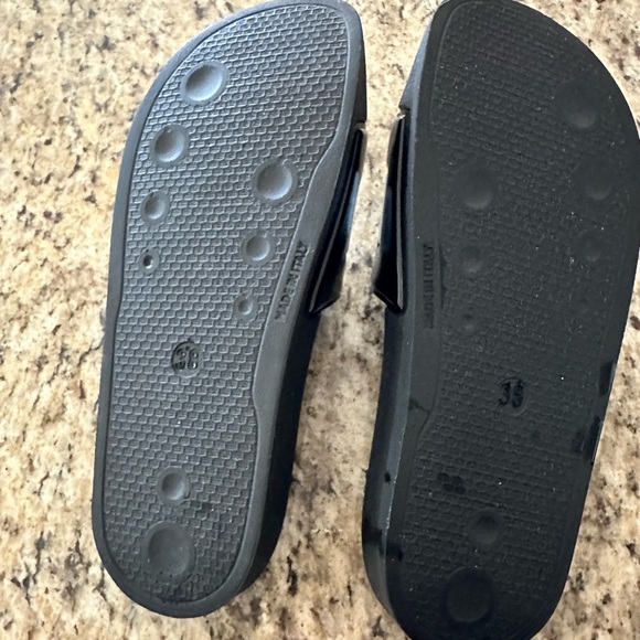 Moschino Couture Pool Slides - Picture 5 of 9